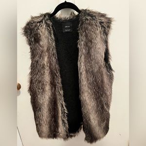Zara Knit Faux Fur Vest | Sz. M | worn once